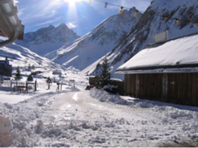 La Poutre: Restauration & Hôtellerie, Bonnenuit